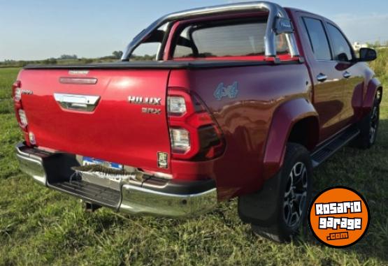 Camionetas - Toyota Hilux 2025 Diesel 30000Km - En Venta