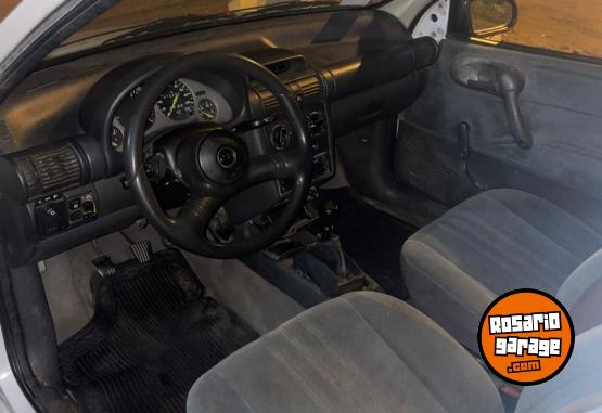 Autos - Chevrolet Corsa 1998 GNC 300000Km - En Venta