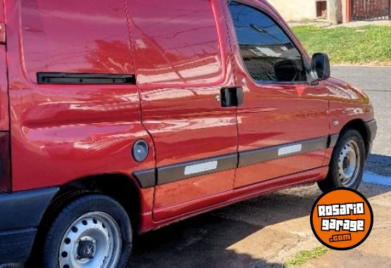 Utilitarios - Peugeot PARTNER 2008 Diesel 200000Km - En Venta