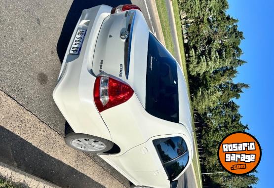 Autos - Toyota Etios XLs 6m/t 2017 Nafta 122000Km - En Venta