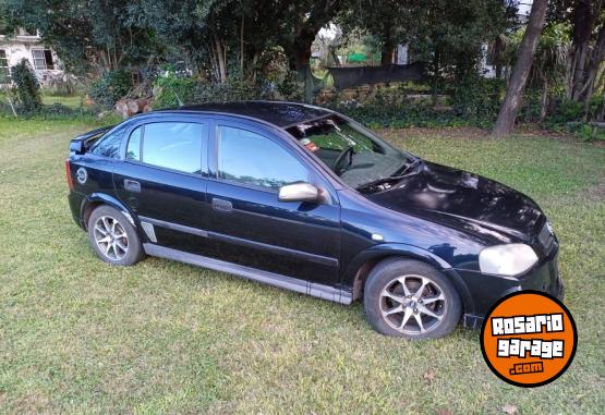 Autos - Chevrolet Astra 2004 Nafta 285000Km - En Venta