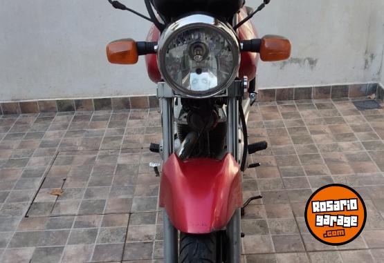 Motos - Suzuki EN 125 2 A 2018 Nafta 43000Km - En Venta