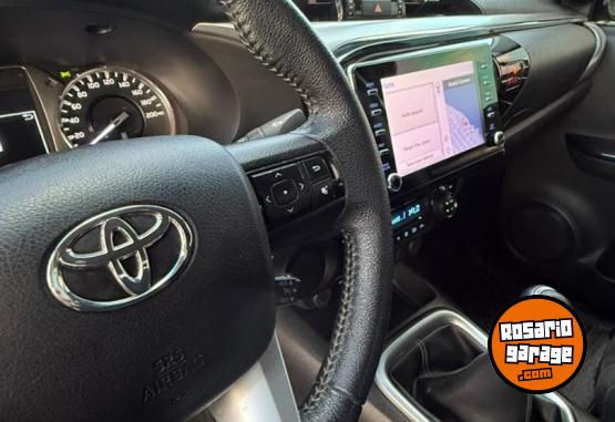 Camionetas - Toyota HILUX 2022 Diesel 70000Km - En Venta