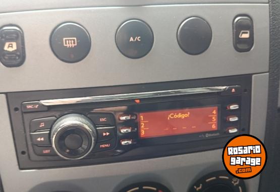 Utilitarios - Peugeot Partner patagonica vtc 2015 GNC 115000Km - En Venta