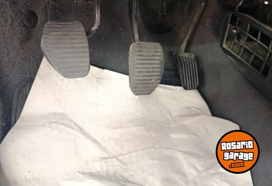 Utilitarios - Peugeot Partner patagonica vtc 2015 GNC 115000Km - En Venta