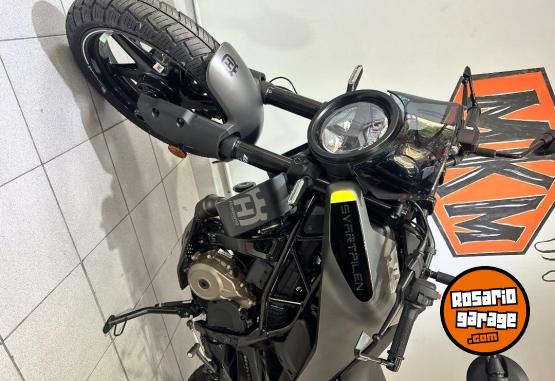 Motos - Husqvarna Svartpilen 250 2026 Nafta 0Km - En Venta