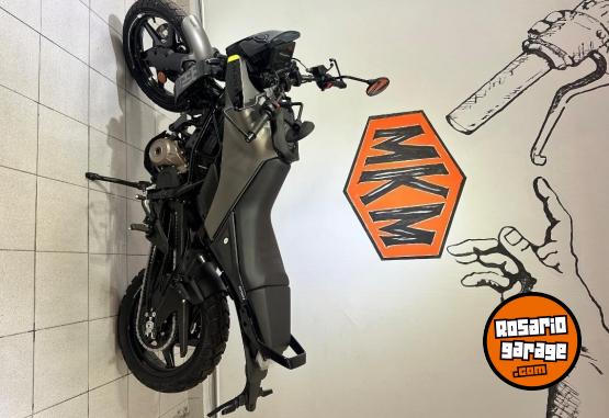 Motos - Husqvarna Svartpilen 250 2026 Nafta 0Km - En Venta