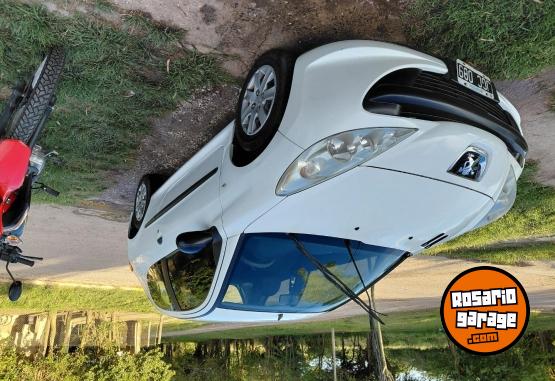 Autos - Peugeot 207 xr 1.4 3p 2010 Nafta 200000Km - En Venta