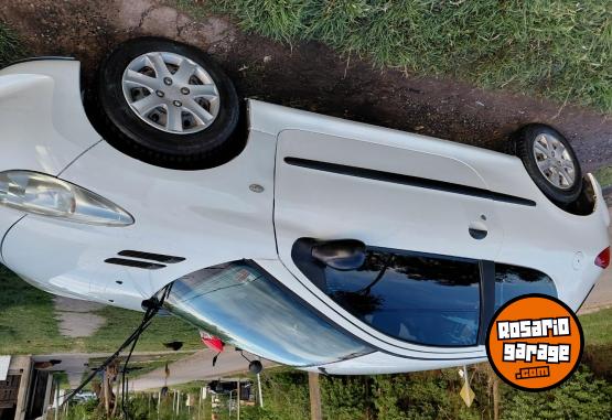 Autos - Peugeot 207 xr 1.4 3p 2010 Nafta 200000Km - En Venta