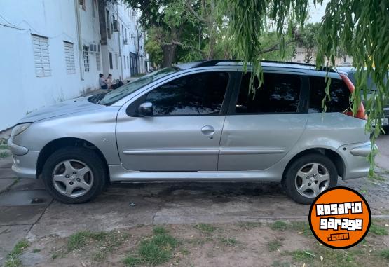 Autos - Peugeot 206 2007 Nafta 240000Km - En Venta