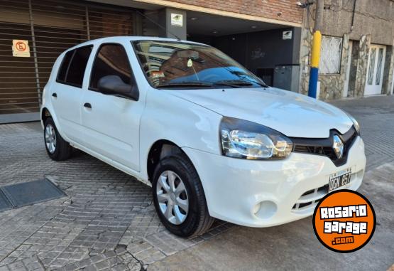 Autos - Ford Clio pack plus para exige 2014 Nafta 102000Km - En Venta