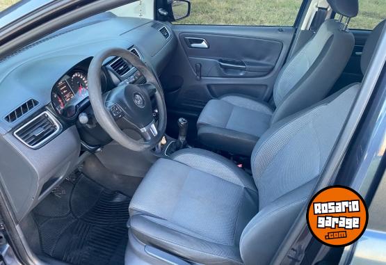 Autos - Volkswagen Suran 2011 GNC 233000Km - En Venta