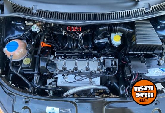 Autos - Volkswagen Suran 2011 GNC 233000Km - En Venta