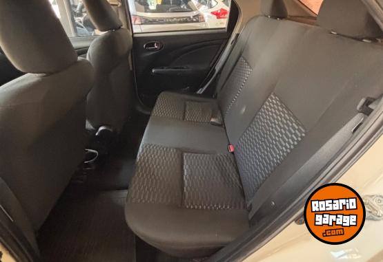 Autos - Toyota Etios 2015 Nafta 130000Km - En Venta