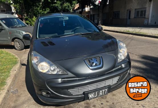 Autos - Peugeot 207 2013 Nafta 120000Km - En Venta