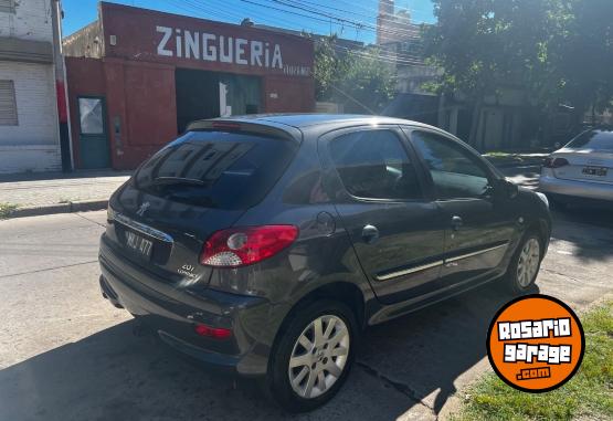 Autos - Peugeot 207 2013 Nafta 120000Km - En Venta