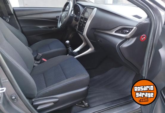 Autos - Toyota YARIS XLS 2021 Nafta 40000Km - En Venta