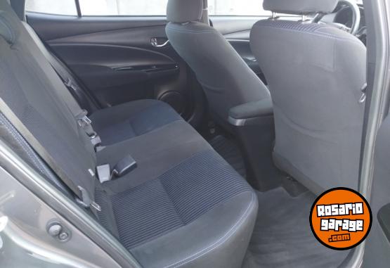 Autos - Toyota YARIS XLS 2021 Nafta 40000Km - En Venta