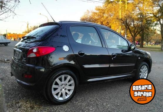 Autos - Peugeot 207 Feline 2013 Nafta 130000Km - En Venta
