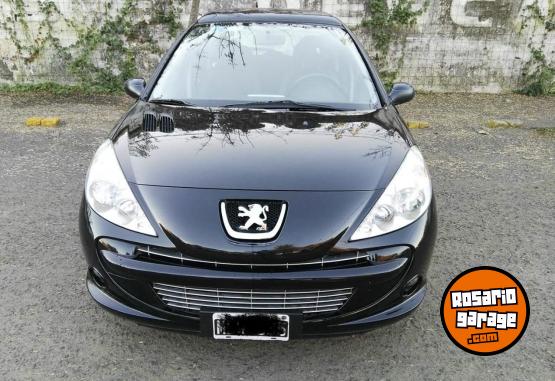 Autos - Peugeot 207 Feline 2013 Nafta 130000Km - En Venta