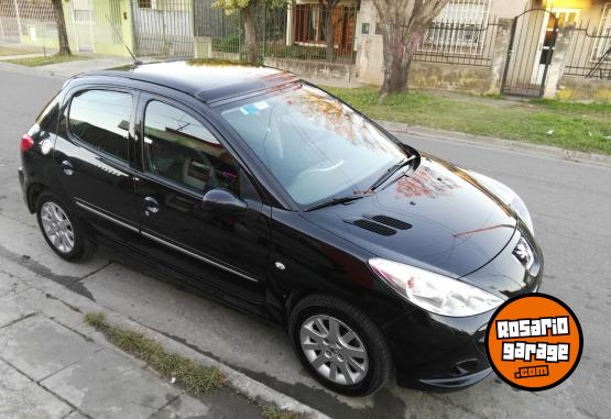 Autos - Peugeot 207 Feline 2013 Nafta 130000Km - En Venta
