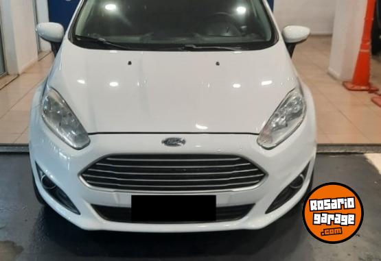 Autos - Ford FIESTA 1.6 SE MT 5P 2016 Nafta 105000Km - En Venta