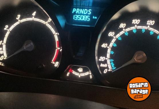 Autos - Ford Fiesta 2014 Nafta 135500Km - En Venta