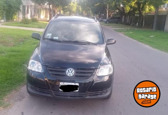 Autos - Volkswagen Surán 2009 Nafta 230000Km - En Venta