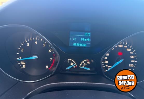 Autos - Ford Focus 2015 Nafta 92000Km - En Venta