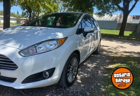 Autos - Ford Fiesta kinetic 1.6 Se plu 2014 Nafta 79000Km - En Venta