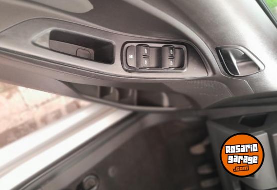 Autos - Ford SE 2018 Nafta 102700Km - En Venta