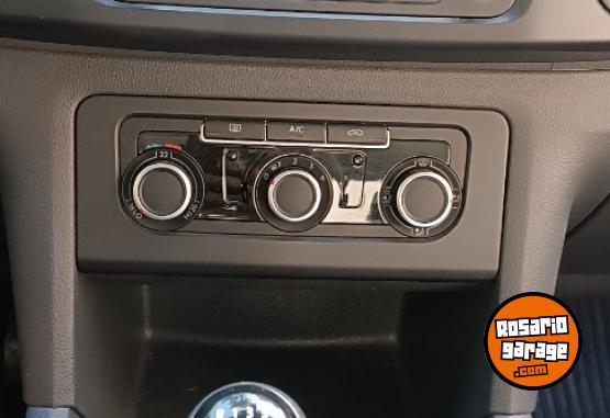 Camionetas - Volkswagen Amarok 2016 Diesel 170000Km - En Venta