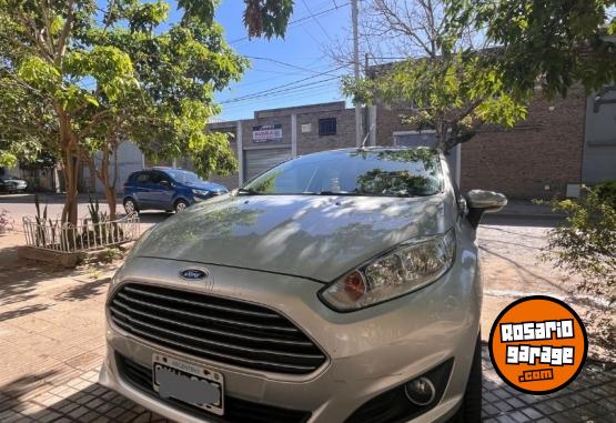 Autos - Ford Fiesta SE KINETIC 2015 Nafta 53000Km - En Venta
