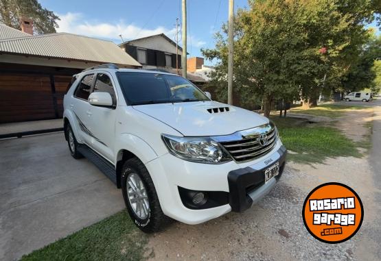 Camionetas - Toyota Sw4 3.0 Srv 4x4 7 asiento 2013 Diesel 165000Km - En Venta