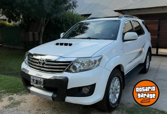 Camionetas - Toyota Sw4 3.0 Srv 4x4 7 asiento 2013 Diesel 165000Km - En Venta