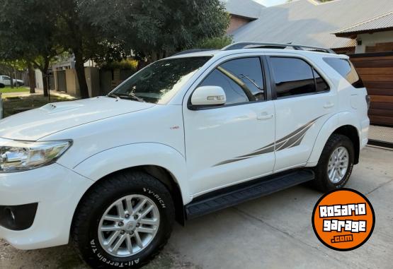 Camionetas - Toyota Sw4 3.0 Srv 4x4 7 asiento 2013 Diesel 165000Km - En Venta