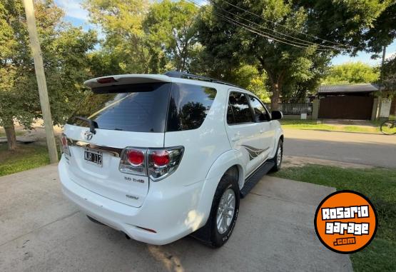 Camionetas - Toyota Sw4 3.0 Srv 4x4 7 asiento 2013 Diesel 165000Km - En Venta