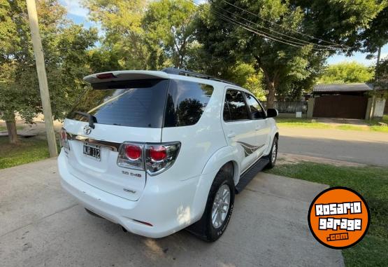 Camionetas - Toyota Sw4 3.0 Srv 4x4 7 asiento 2013 Diesel 165000Km - En Venta