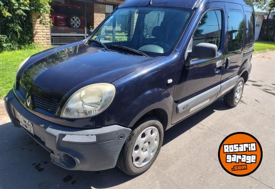 Utilitarios - Renault Kangoo 5as 2 p/lateral 2012 Nafta 200000Km - En Venta