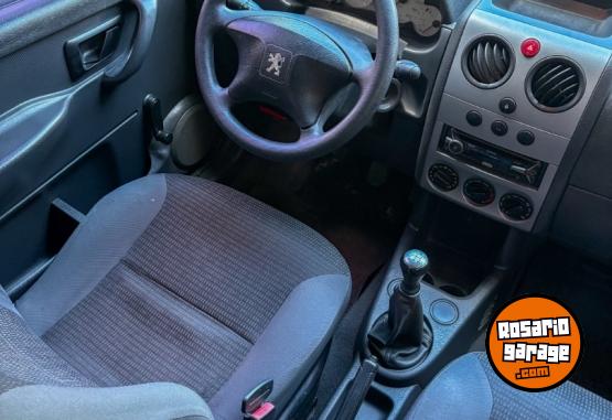 Utilitarios - Peugeot Partner / Berlingo Kangoo 2014 GNC 134000Km - En Venta