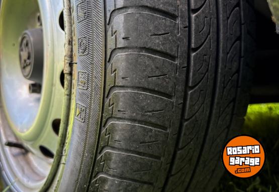 Utilitarios - Peugeot Partner / Berlingo Kangoo 2014 GNC 134000Km - En Venta