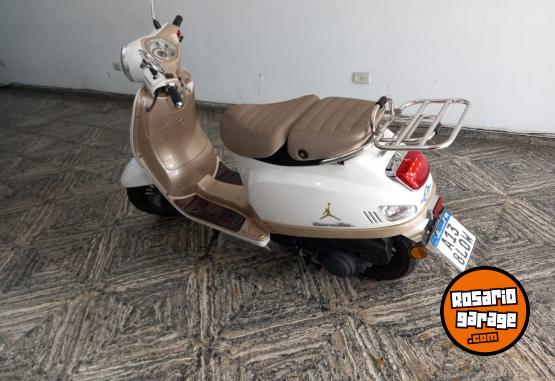 Motos - Zanella STYLO 150 2021 Nafta 9000Km - En Venta