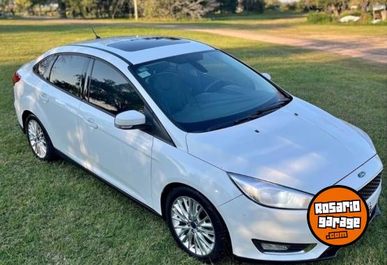 Autos - Ford Focus se plus 2015 Nafta 115000Km - En Venta