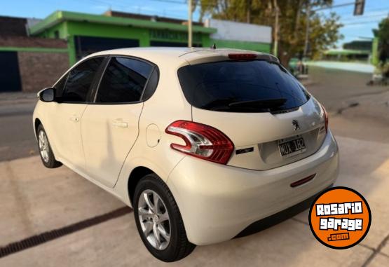 Autos - Peugeot 208 Allure 1.5 2013 Nafta 88000Km - En Venta