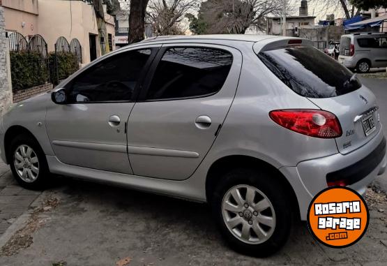 Autos - Peugeot 2010 2010 Diesel 157000Km - En Venta