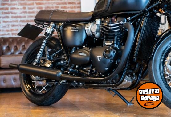 Motos - Triumph BONNEVILLE T120 BLACK 2020 Nafta 10982Km - En Venta