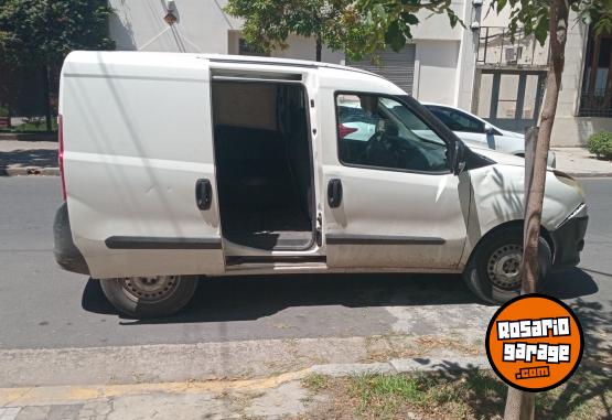 Utilitarios - Fiat Doblo cargo 2013 Nafta 170000Km - En Venta
