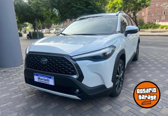 Camionetas - Toyota Corolla Cross SEG HEV 2023 Electrico / Hibrido 40000Km - En Venta