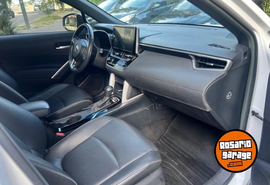 Camionetas - Toyota Corolla Cross SEG HEV 2023 Electrico / Hibrido 40000Km - En Venta