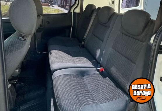 Utilitarios - Citroen Berlingo / Mixta Bussines 2016 Diesel 282000Km - En Venta